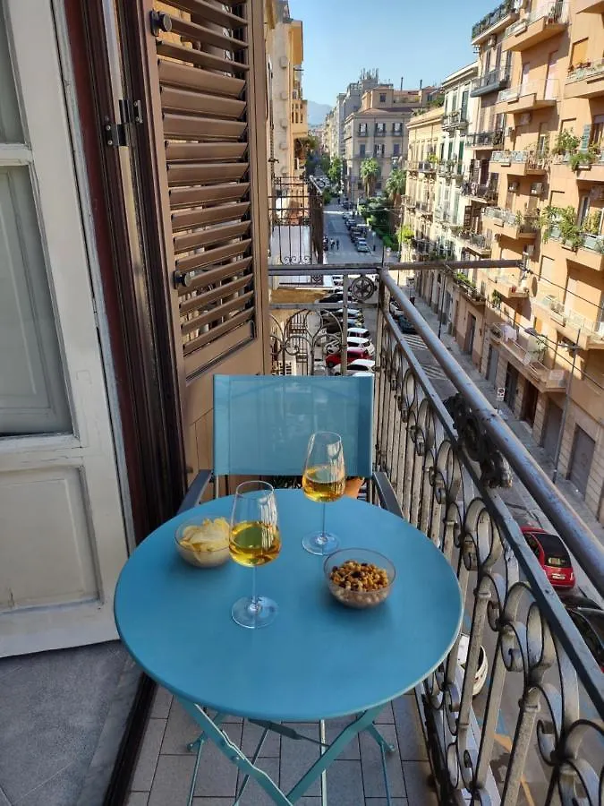 Central Apartment A Due Passi Dal Porto Palermo