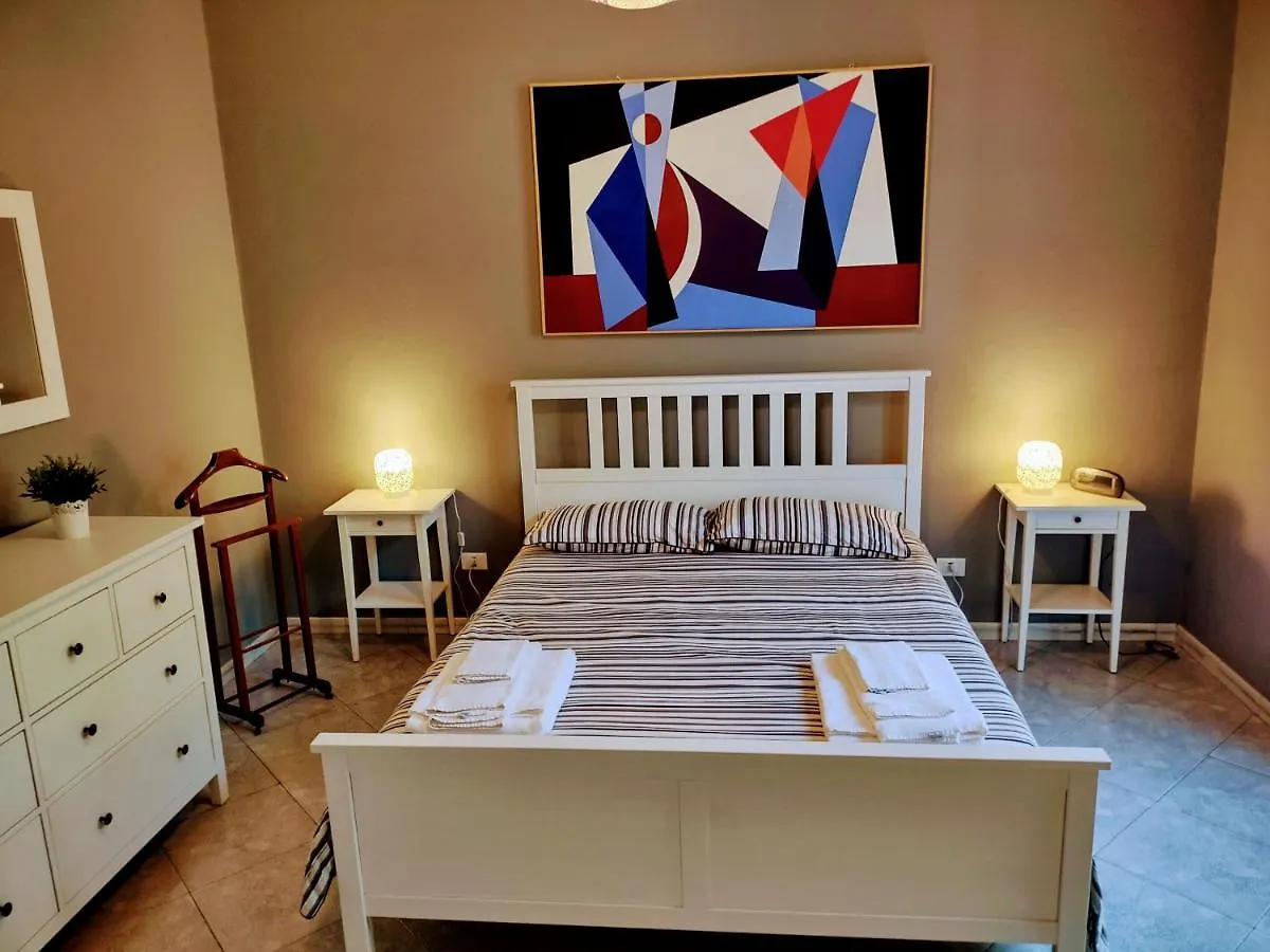 Central Apartment A Due Passi Dal Porto Palermo