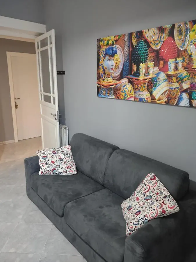 Central Apartment A Due Passi Dal Porto Palermo Italy